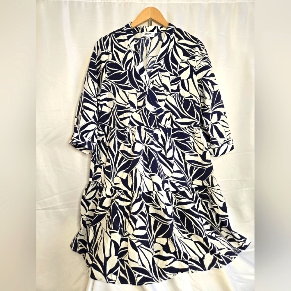 T Tahari Navy & White Leaf Print Tiered Dress Size Large NWOT